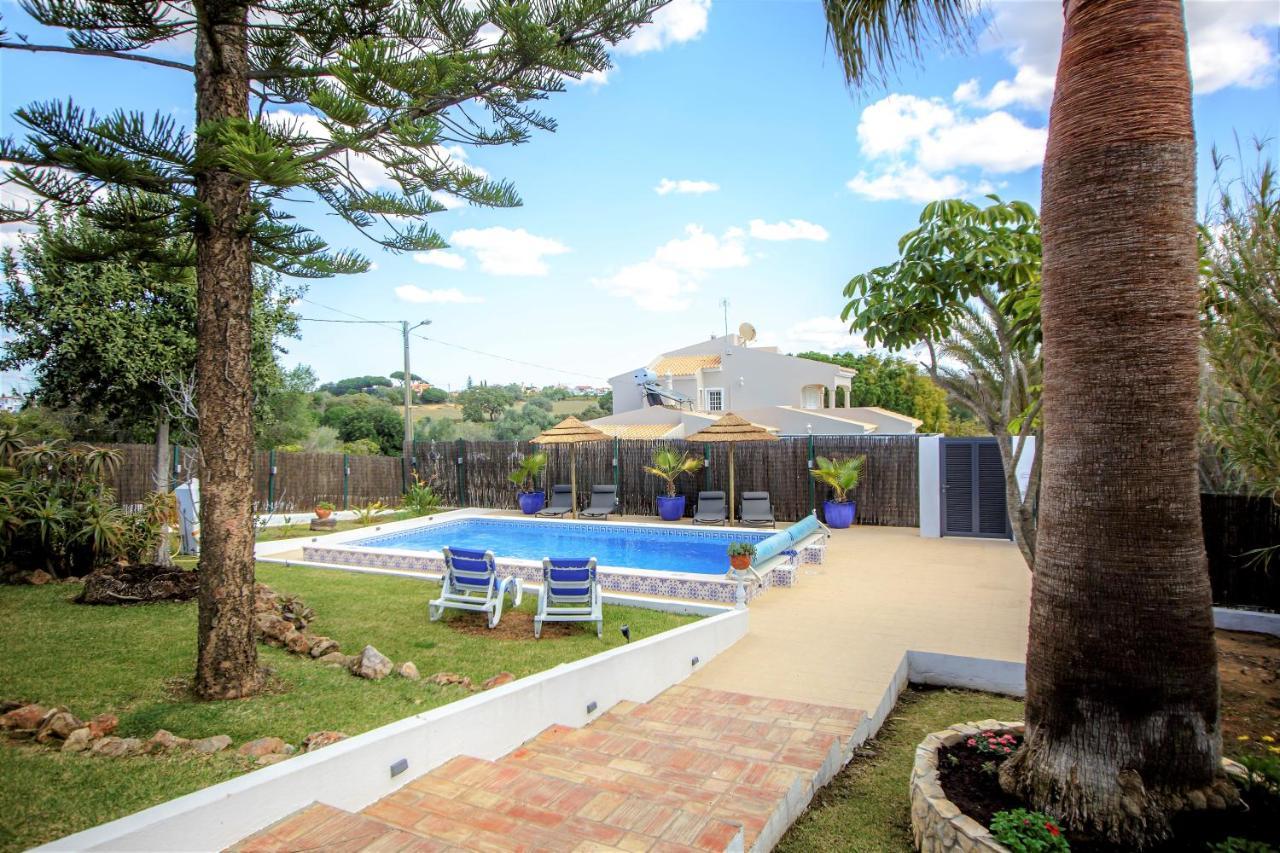 Villa Yvonne,Private Pool,Private Parking 1,7 Km From The Beatch Albufeira Exterior foto